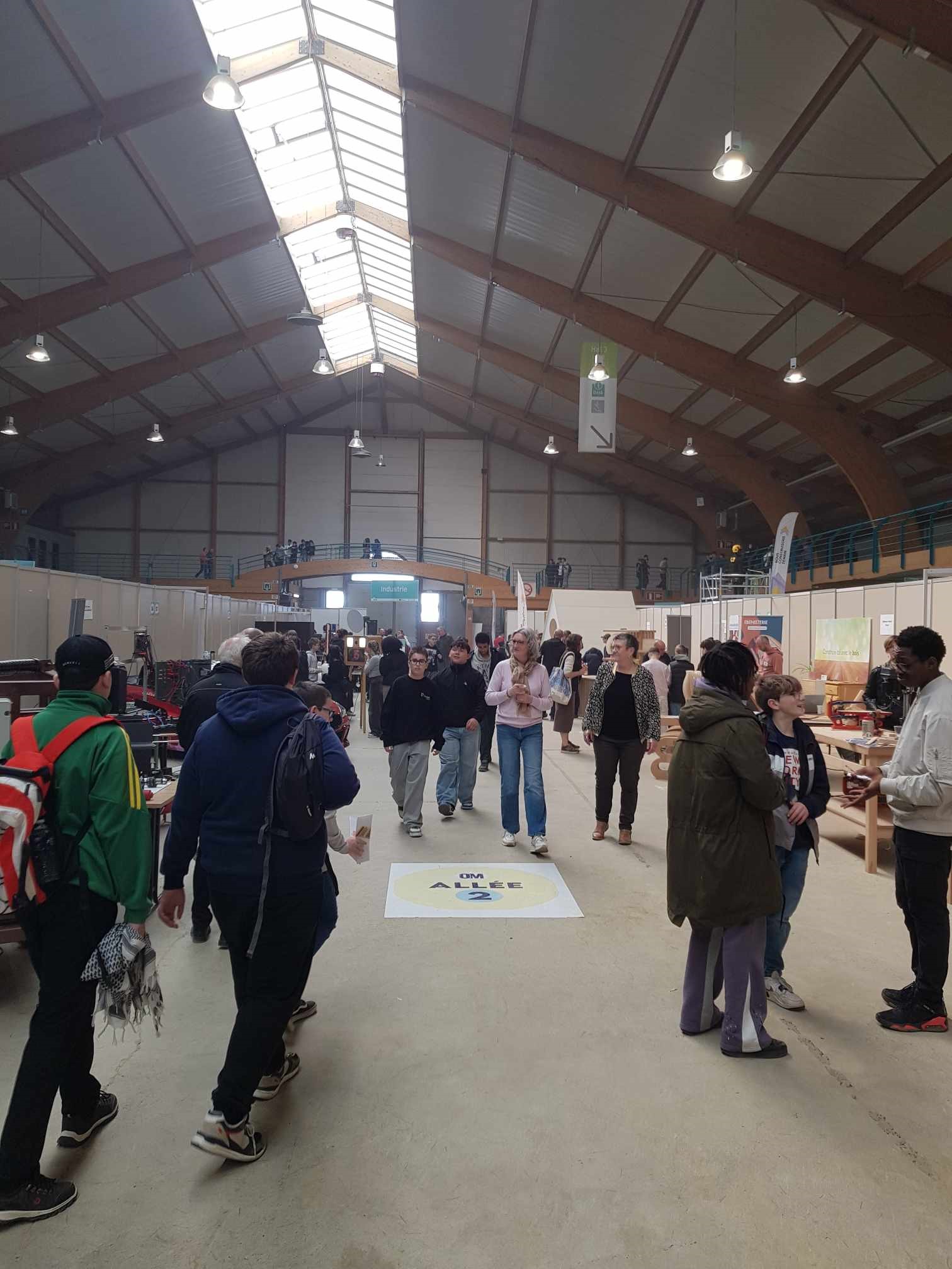 visiteurs dans le hall1 Objectif Métier